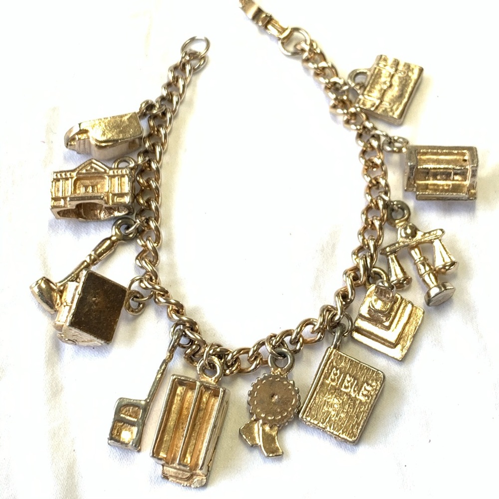 VINTAGE 1970’s LAW THEMED CHARM BRACELET. #charm #bracelet lawyer#vintage